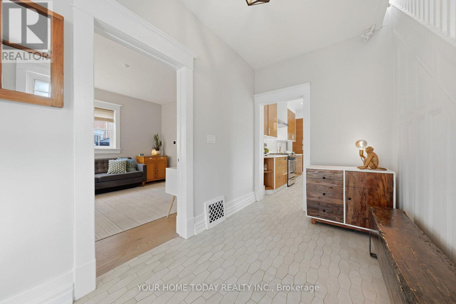 17 Park Avenue, Halton Hills, Ontario  L7J 1Y3 - Photo 7 - W13155072