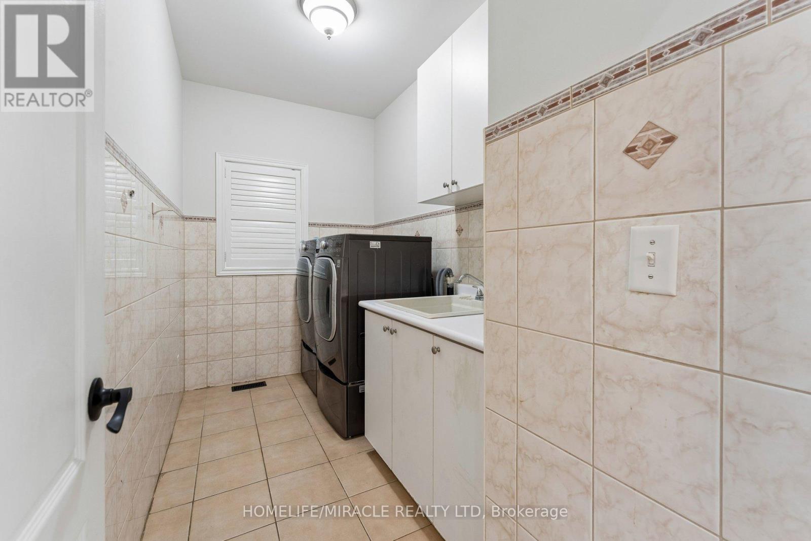 58 Dovehaven Crescent, Brampton, Ontario  L6P 2N8 - Photo 20 - W13155092