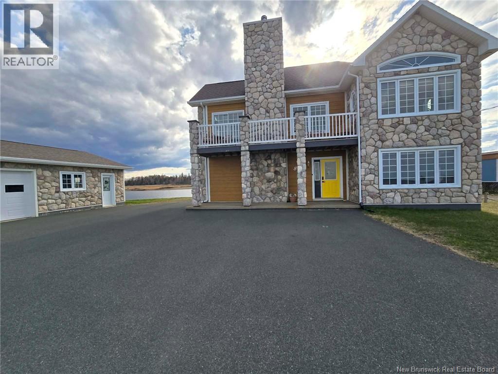836 John Cormier, Beresford, New Brunswick  E8K 1W1 - Photo 2 - NB137041