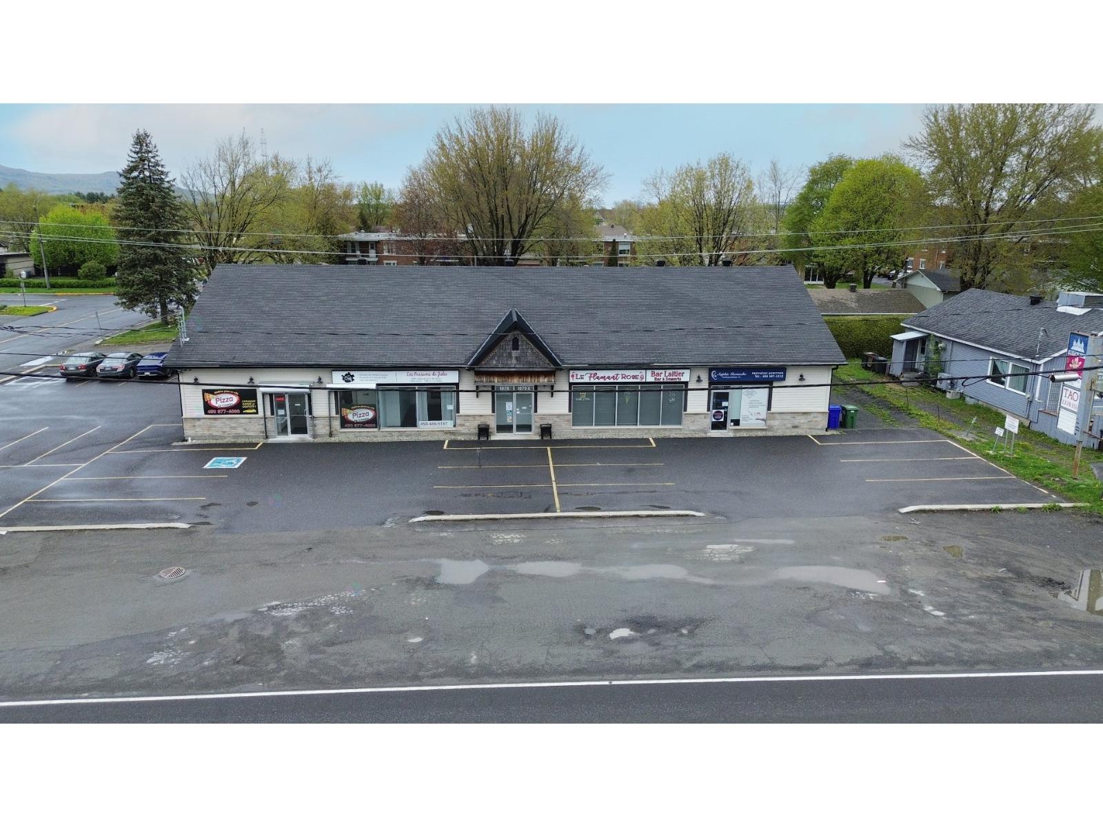 1066-1070 Route 112 Saint-Césaire Quebec Canada J0L1T0 3