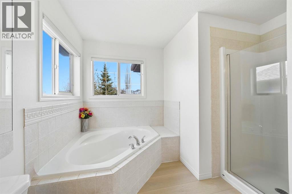 193 Hidden Creek Road NW, Calgary, Alberta  T3A 6L7 - Photo 16 - A2309827