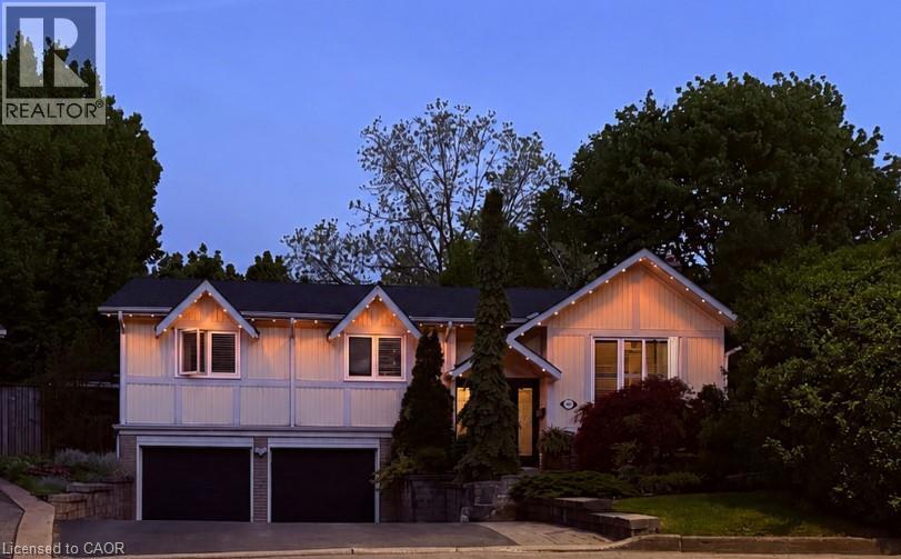 2207 Jester Court, Burlington, Ontario  L7P 3E8 - Photo 3 - 40832074