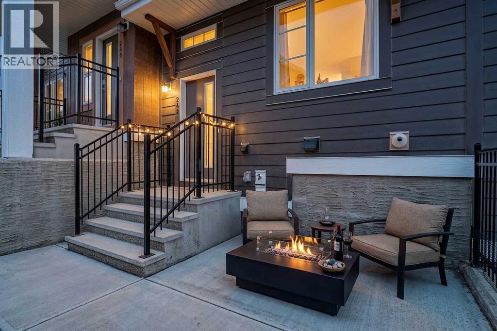 242 Livingston Common NE, Calgary, Alberta  T3P 1K1 - Photo 4 - A2312773