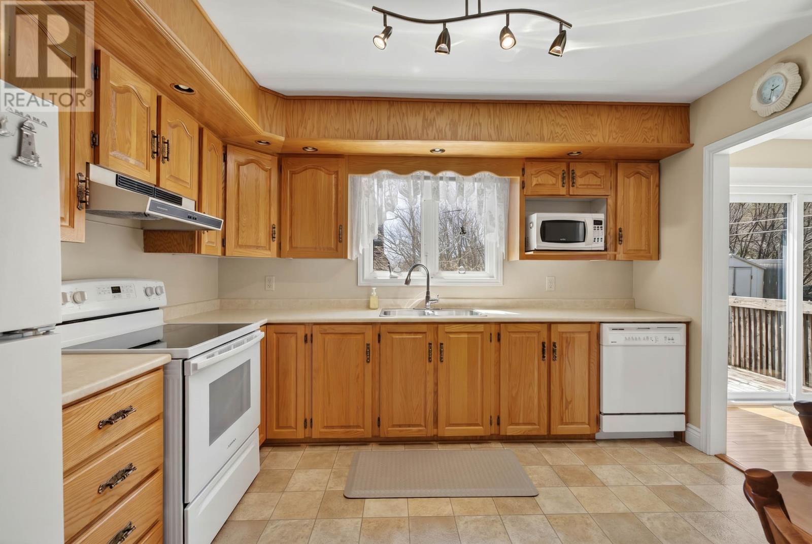 327 Canada Drive, St. John's, Newfoundland & Labrador  A1E 4R5 - Photo 7 - 1297878