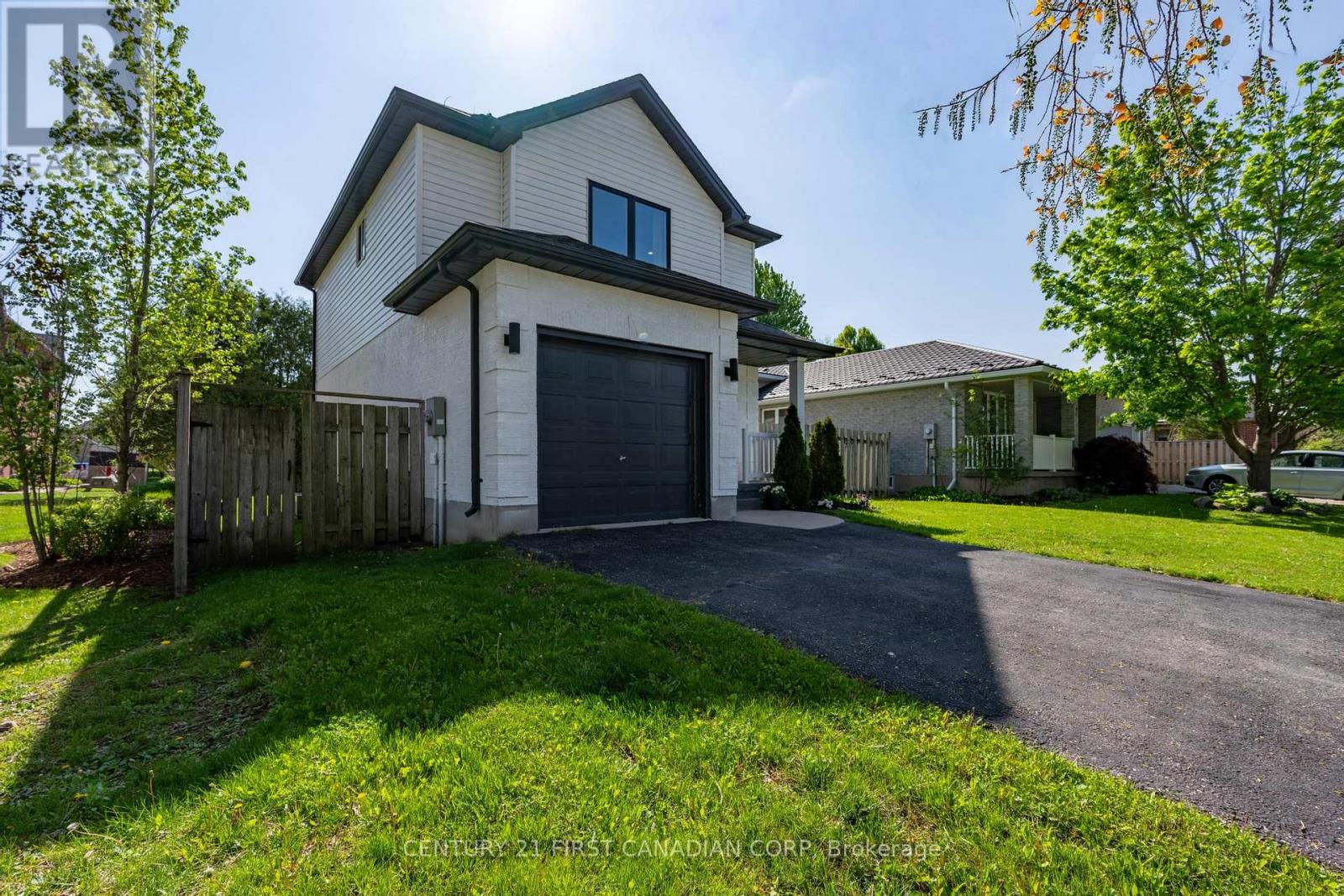 168 Gibson Crescent, Lucan Biddulph, Ontario  N0M 2J0 - Photo 3 - X13155170