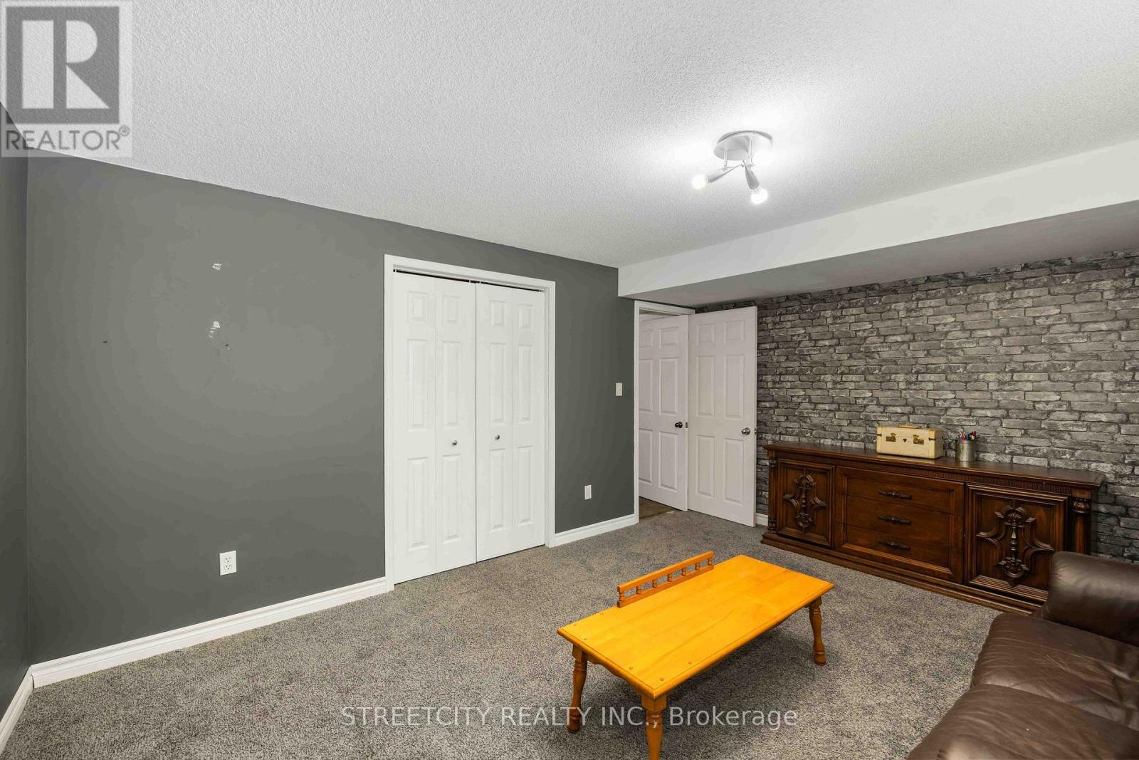 727 Norman Street, Plympton-Wyoming, Ontario  N0N 1T0 - Photo 24 - X13155174