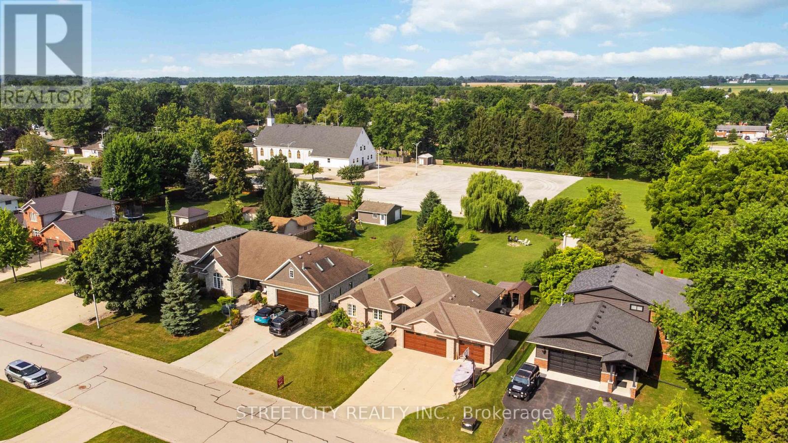 727 Norman Street, Plympton-Wyoming, Ontario  N0N 1T0 - Photo 8 - X13155174