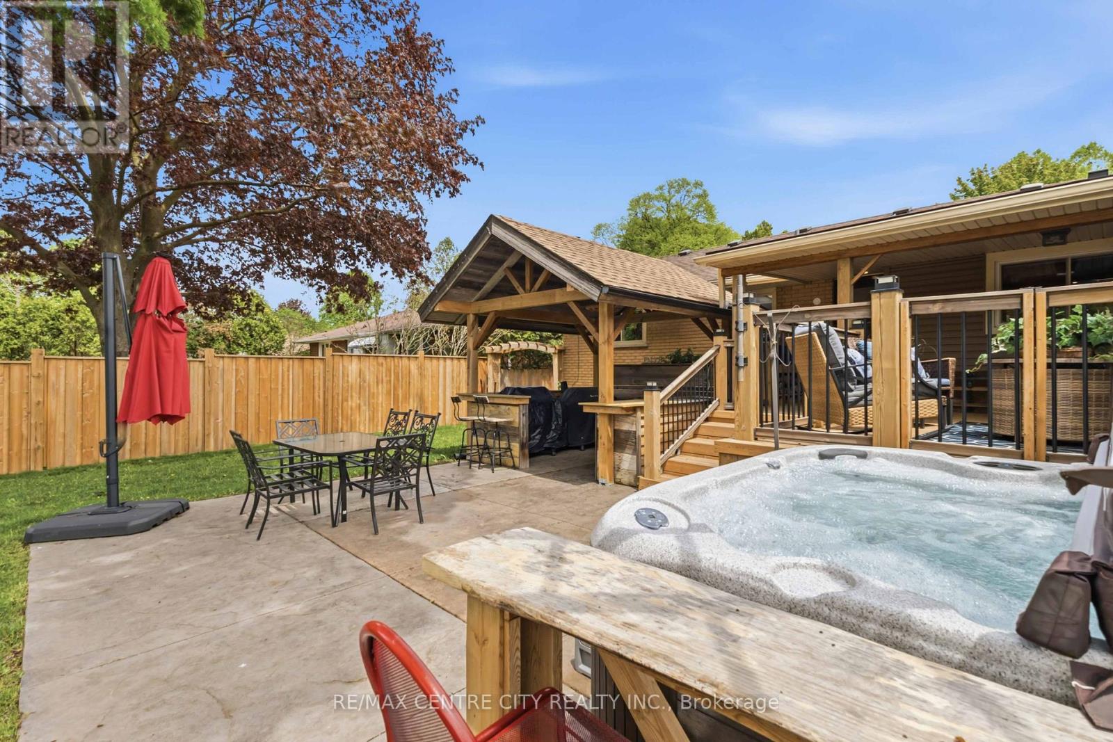 70 Brentwood Crescent, London North, Ontario  N6G 1X2 - Photo 40 - X13155200