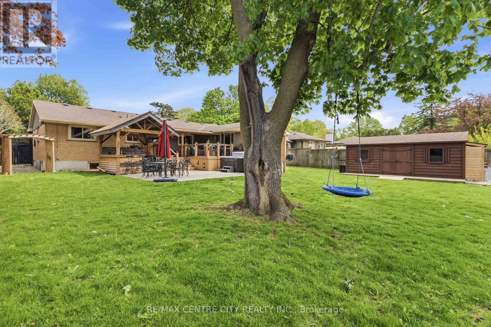 70 Brentwood Crescent, London North, Ontario  N6G 1X2 - Photo 46 - X13155200
