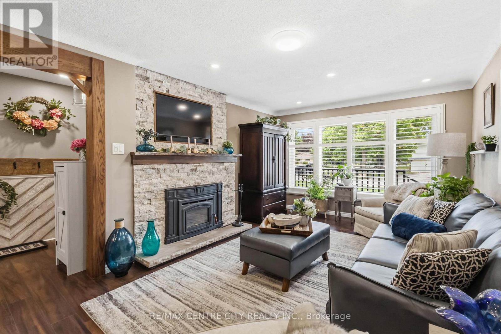 70 Brentwood Crescent, London North, Ontario  N6G 1X2 - Photo 7 - X13155200