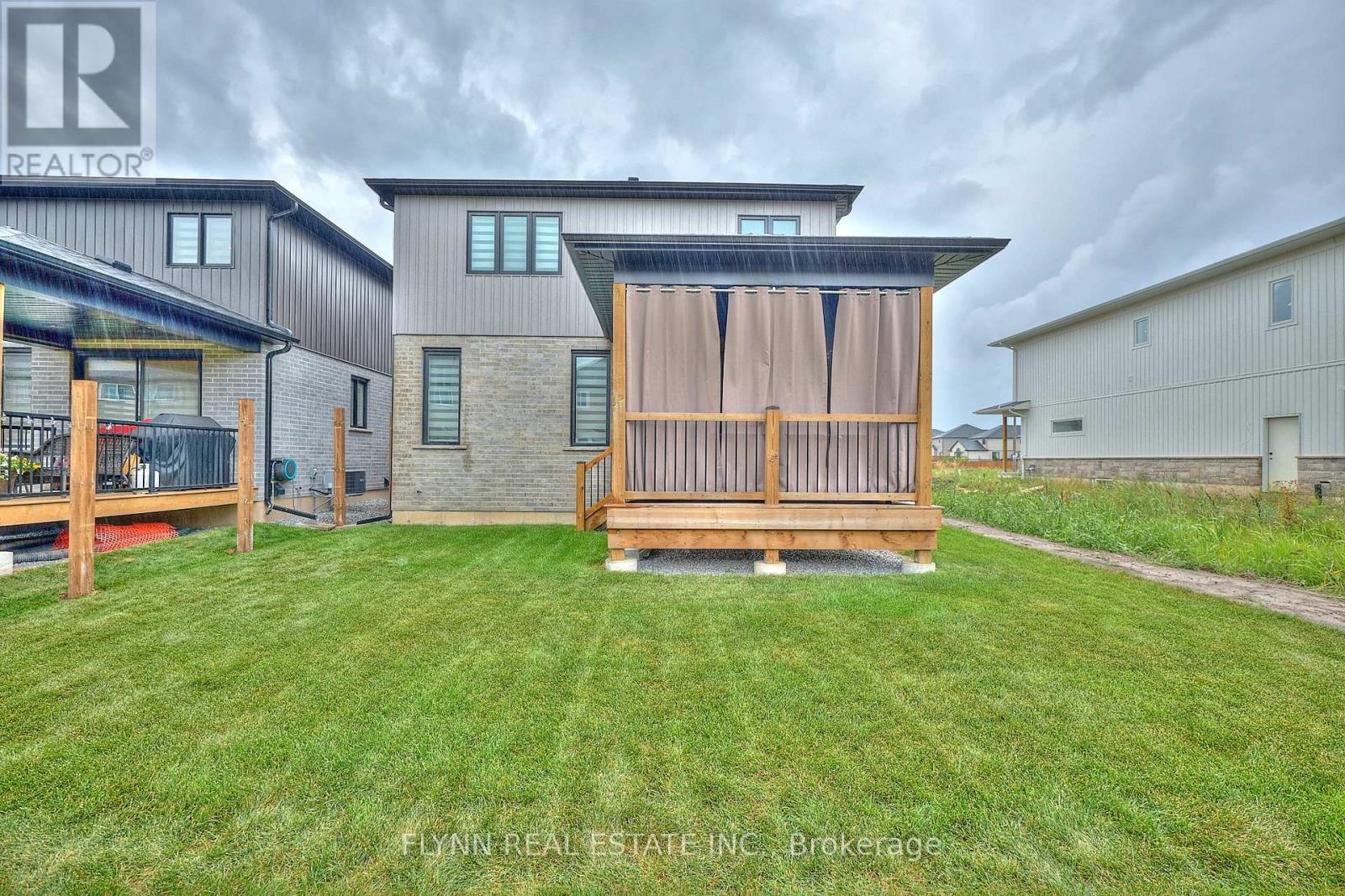 8880 Angie Drive, Niagara Falls, Ontario  L2H 3W8 - Photo 41 - X13154866