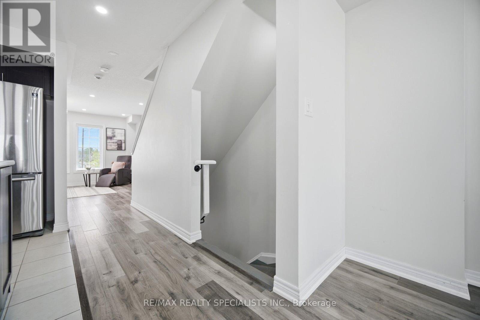 390 Linden Drive, Cambridge, Ontario N3H 0C6 - Photo 7 - X13154946