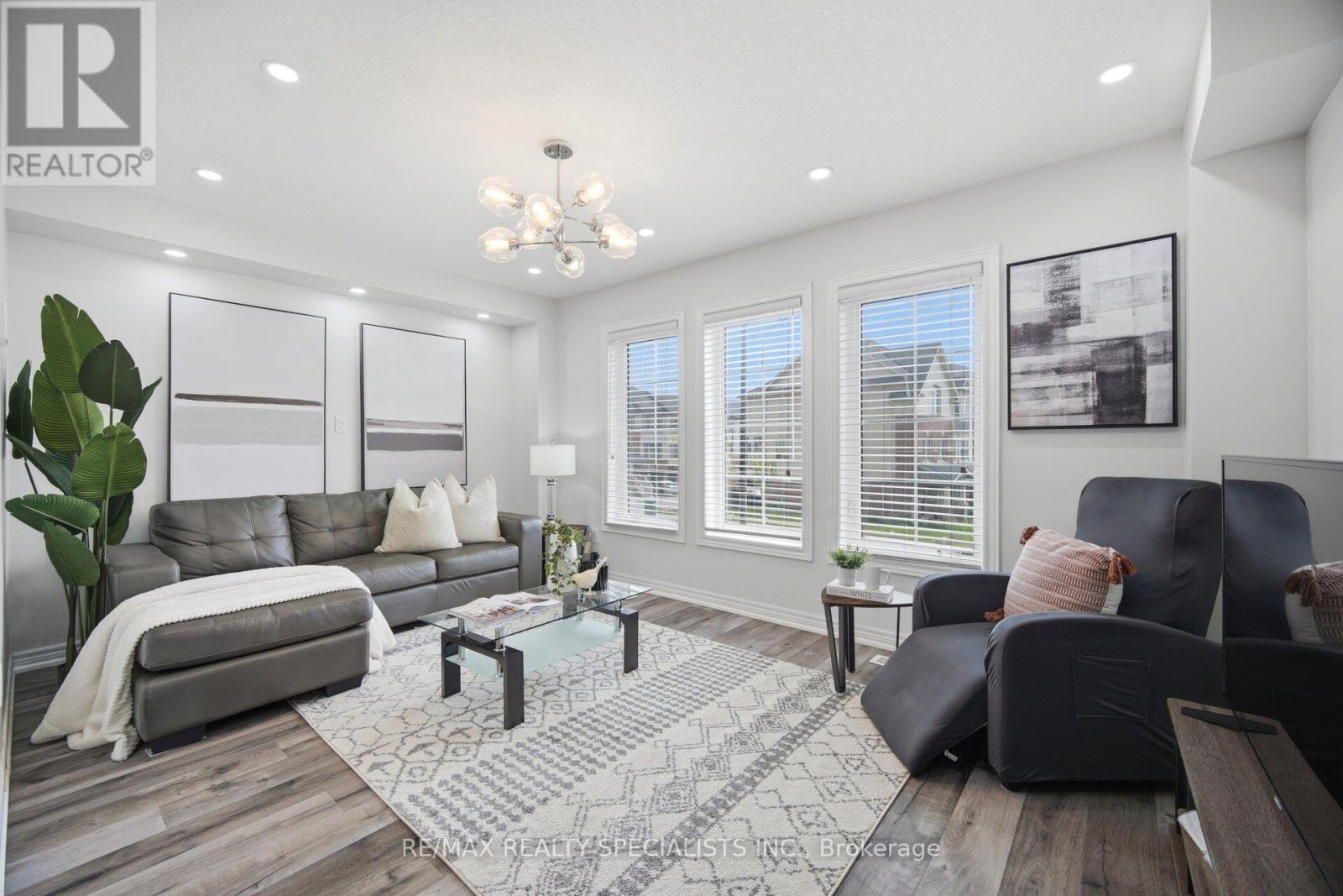 390 Linden Drive, Cambridge, Ontario N3H 0C6 - Photo 8 - X13154946
