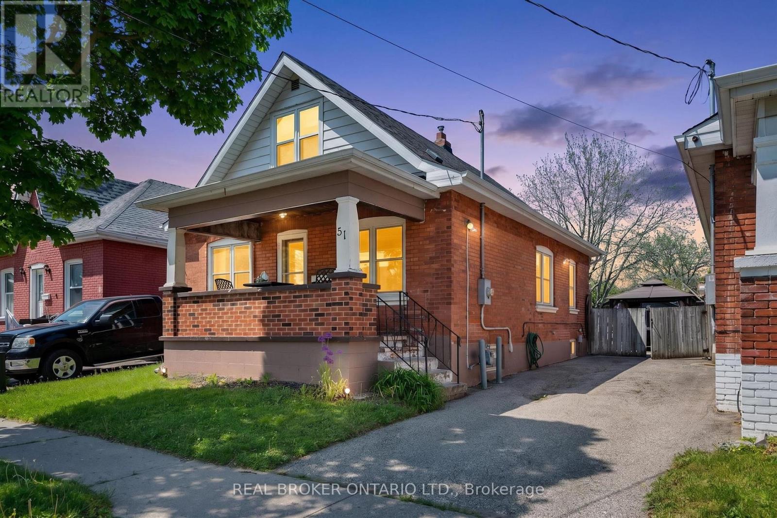 51 ABERDEEN AVENUE, Brantford, Ontario