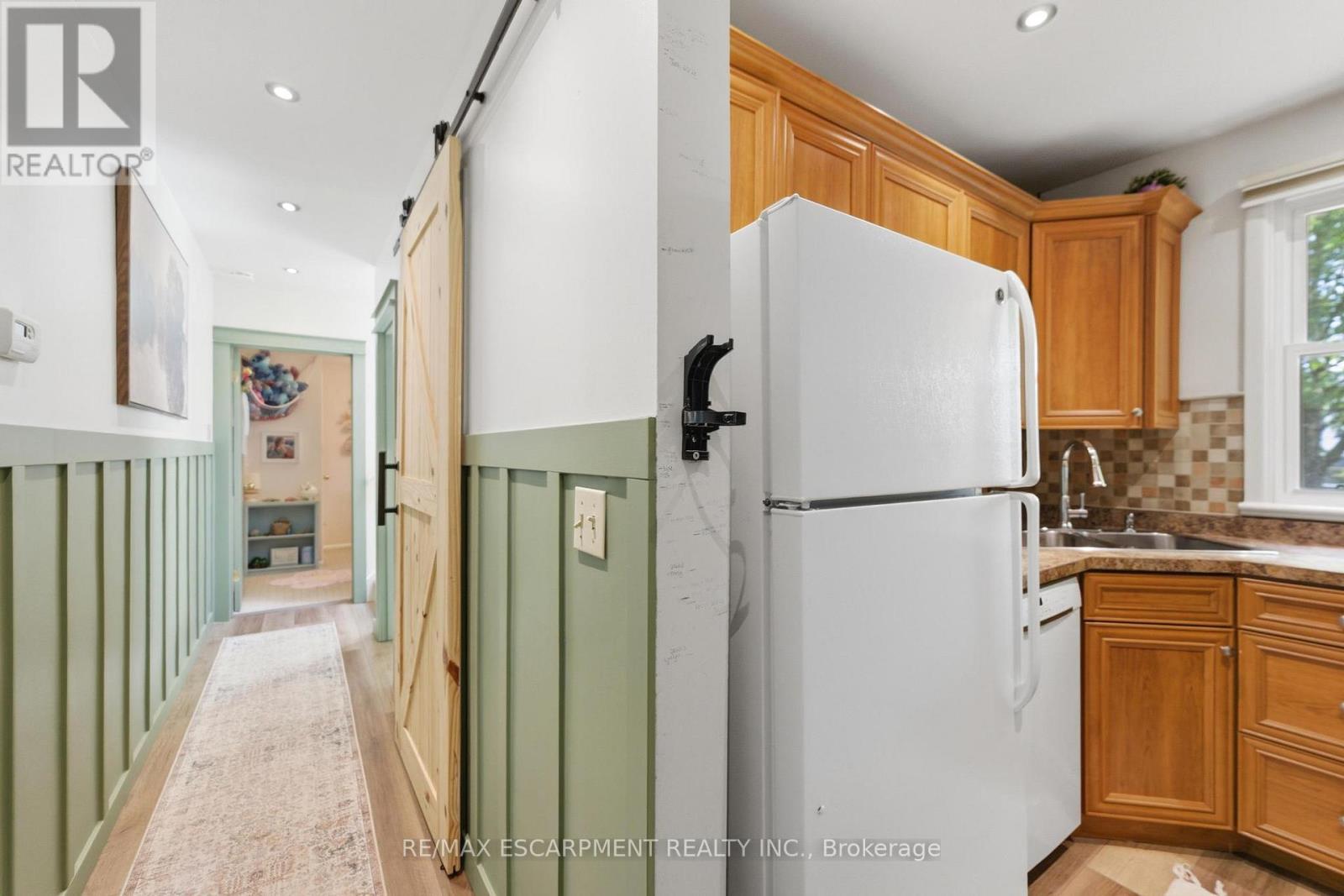 23 Marion Crescent, Hamilton, Ontario  L9H 1H9 - Photo 11 - X13155106