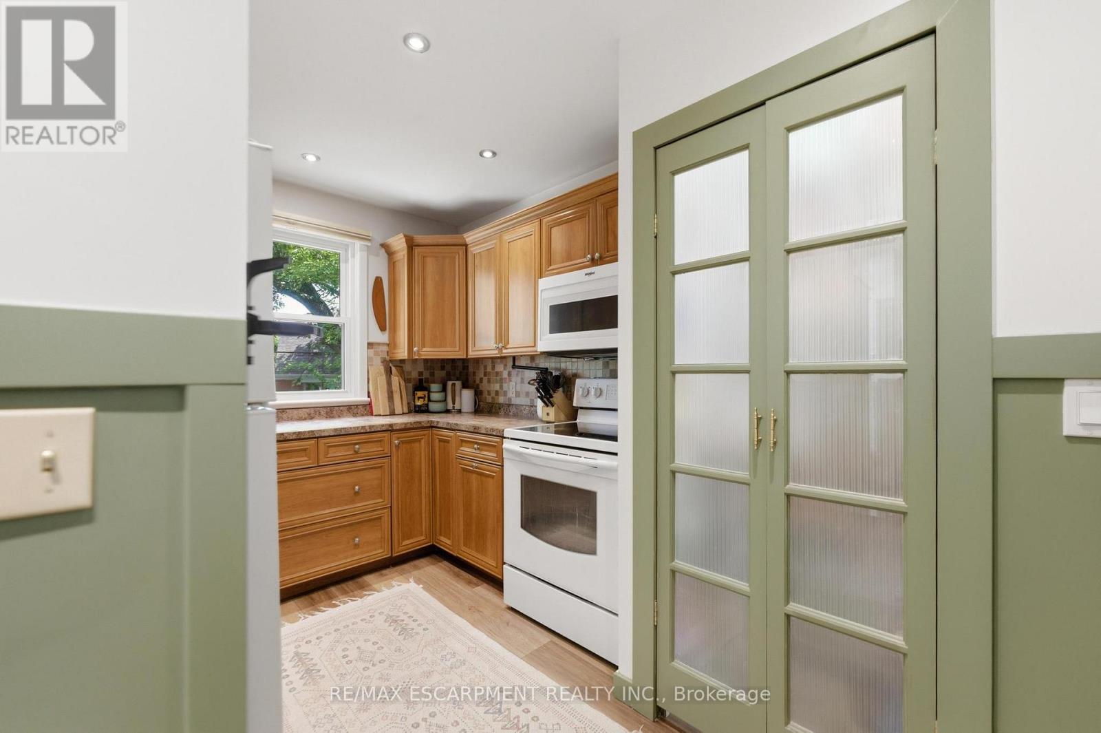23 Marion Crescent, Hamilton, Ontario  L9H 1H9 - Photo 12 - X13155106