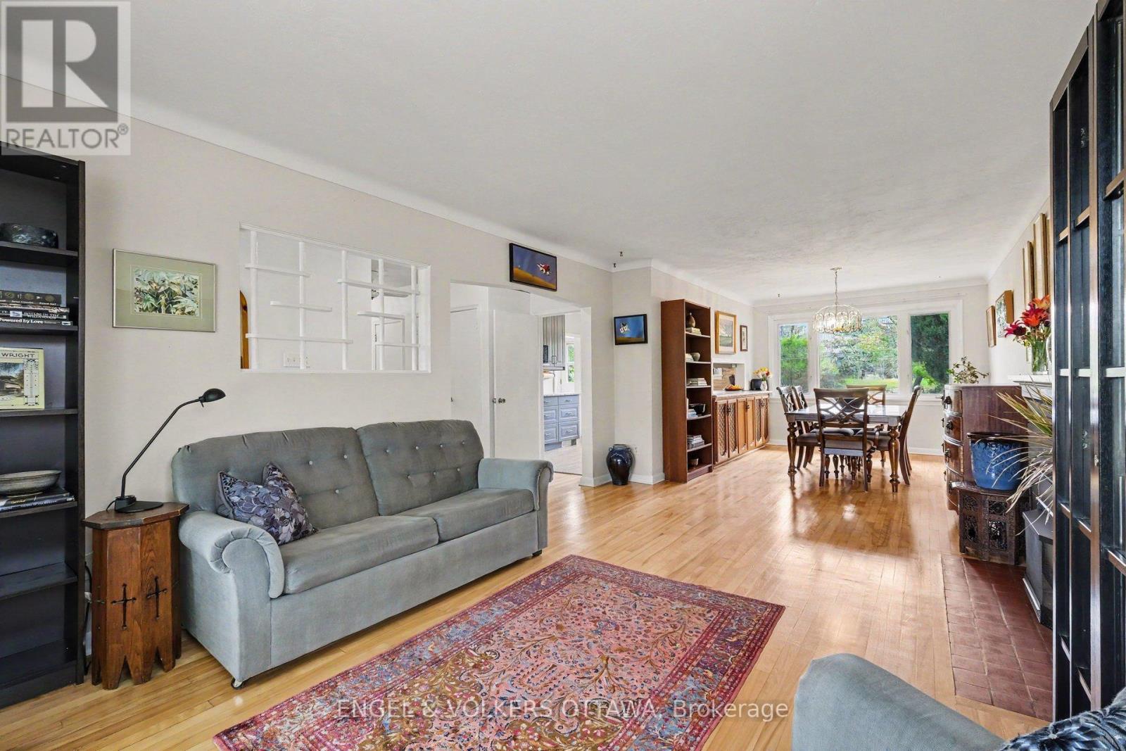 1113 Field Street, Ottawa, Ontario  K2C 2P6 - Photo 8 - X13155138