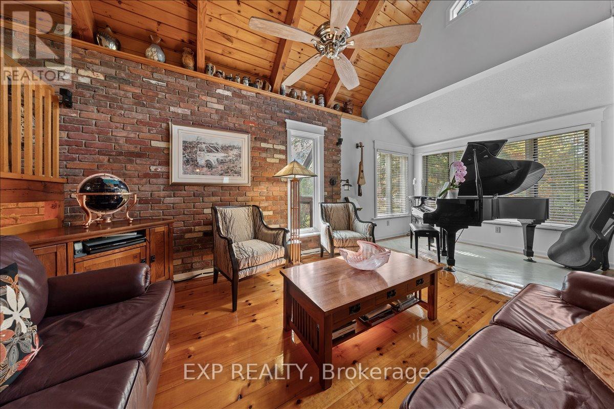 182 Spruce Ridge Road, Ottawa, Ontario  K0A 1L0 - Photo 4 - X13155282