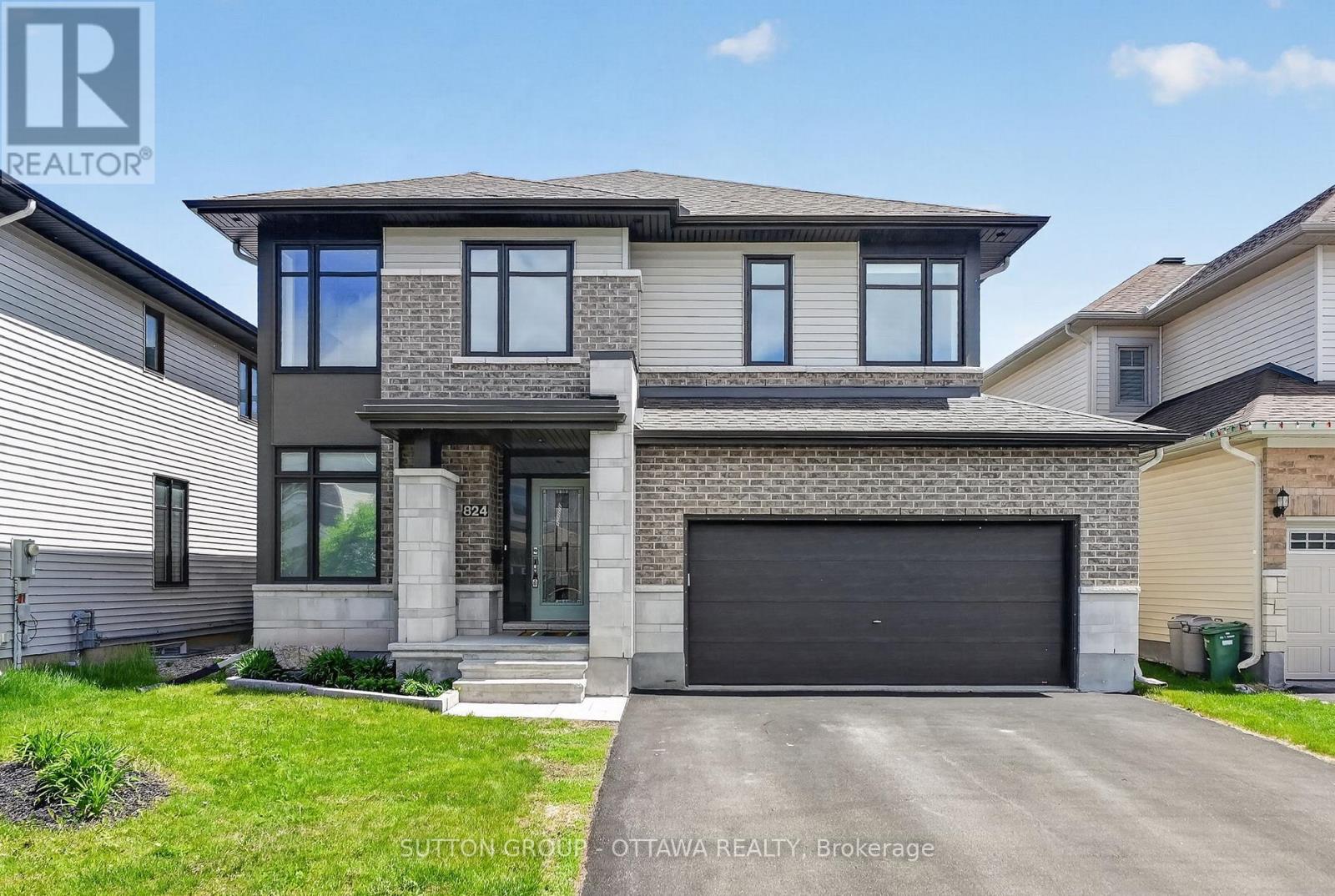 824 Contour Street, Ottawa, Ontario  K1W 1G2 - Photo 1 - X13155344