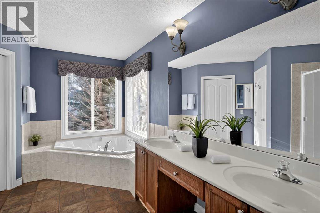 169 West Creek Boulevard, Chestermere, Alberta  T1X 1P5 - Photo 27 - A2312938