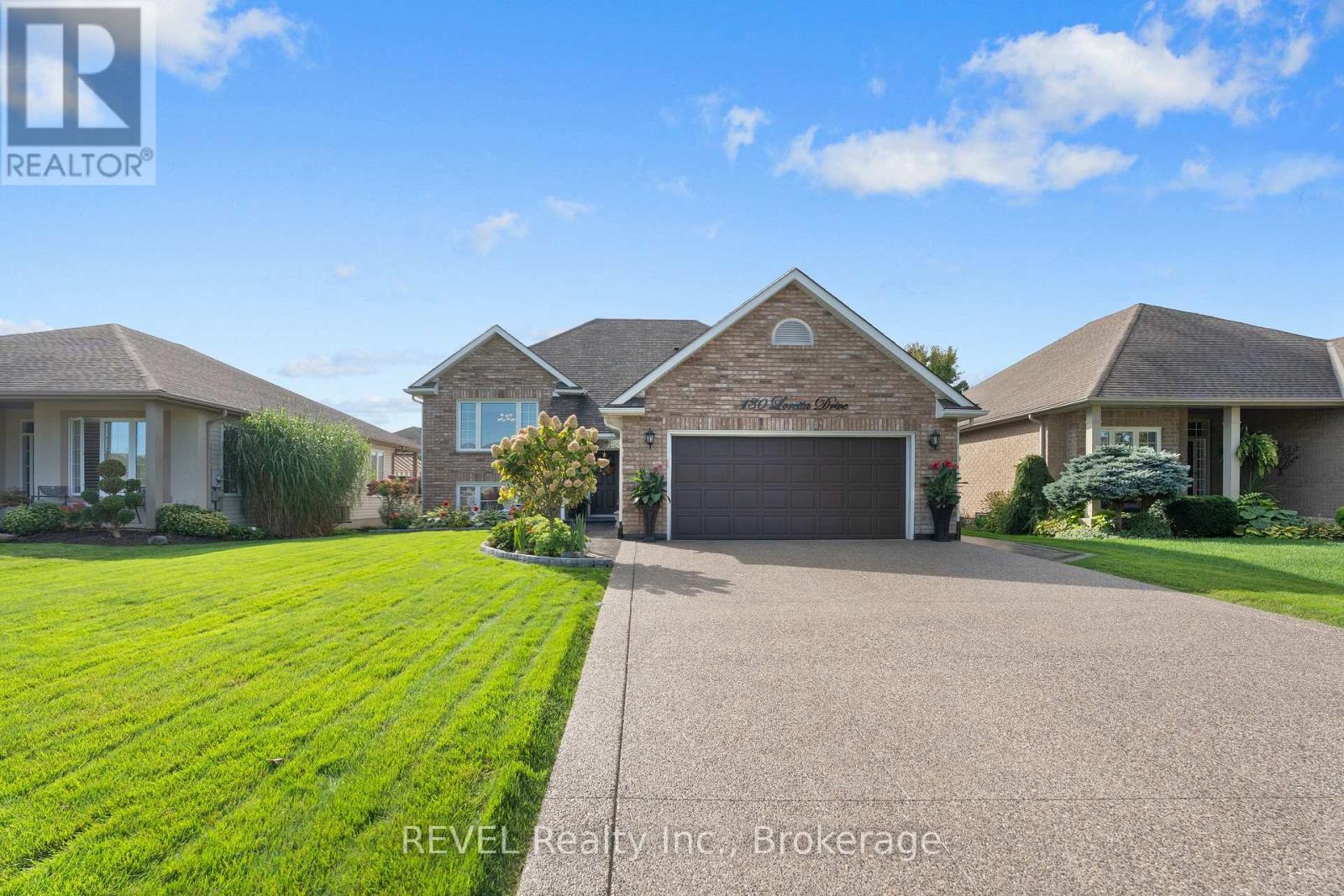 130 Loretta Drive, Niagara-On-The-Lake, Ontario  L0S 1T0 - Photo 2 - X13155300