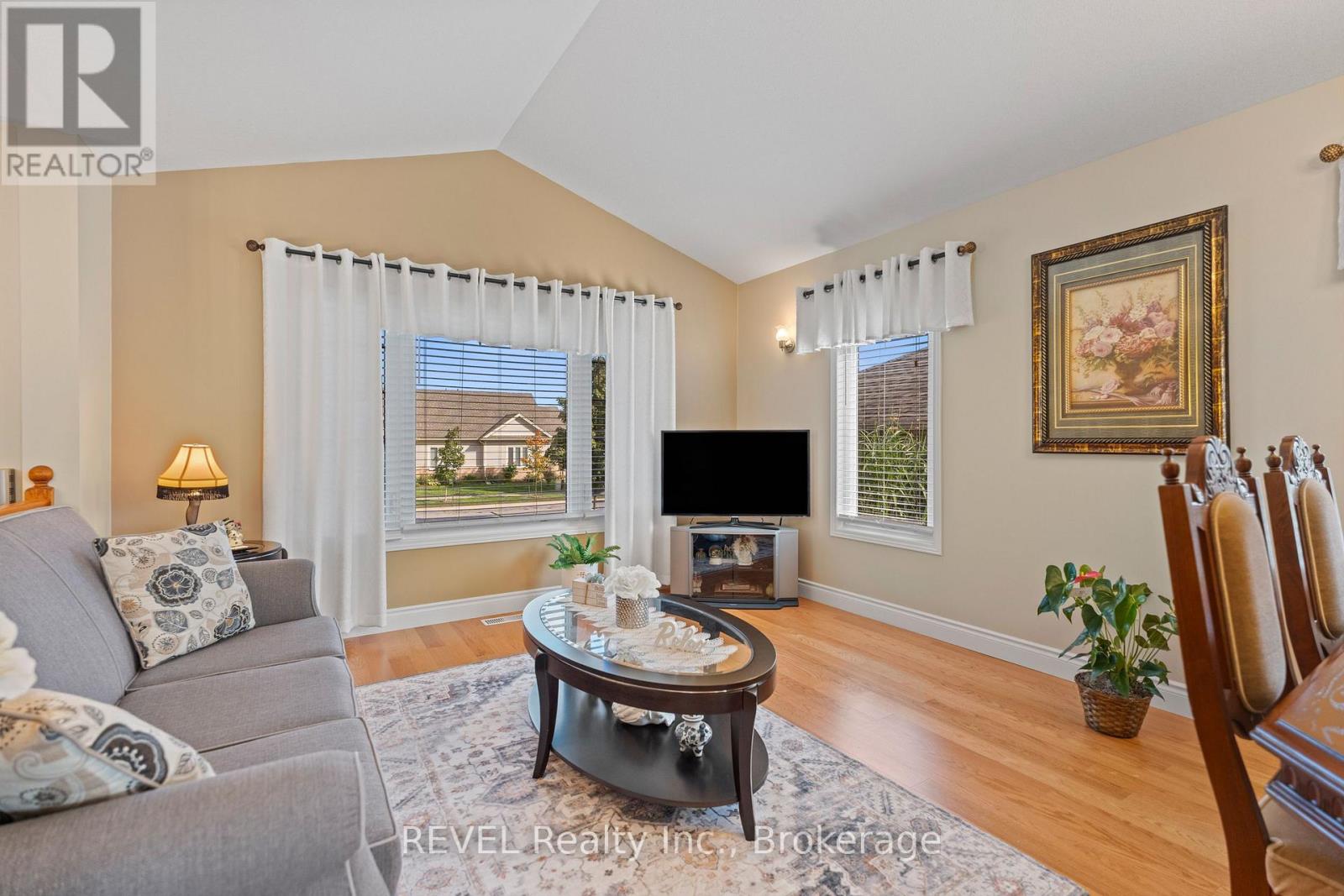 130 Loretta Drive, Niagara-On-The-Lake, Ontario  L0S 1T0 - Photo 8 - X13155300