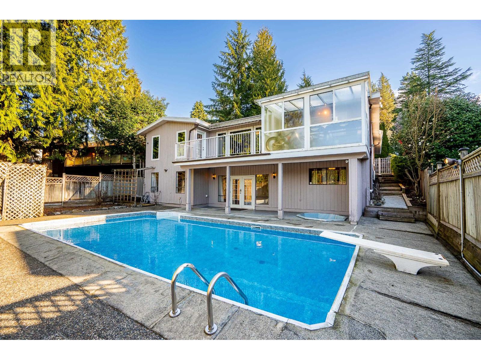 148 Roe Drive, Port Moody, British Columbia  V3H 3M8 - Photo 2 - R3101240