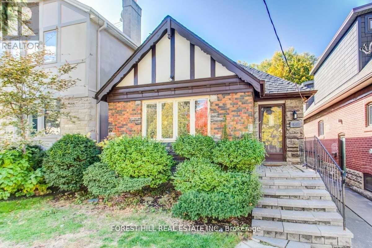 138 CASTLEWOOD ROAD, Toronto, Ontario