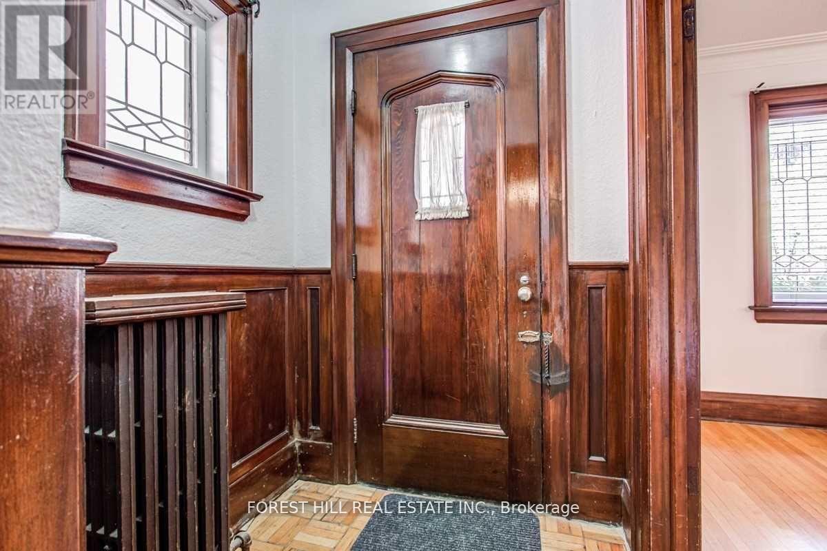 138 Castlewood Road, Toronto, Ontario  M5N 2L6 - Photo 4 - C13155304
