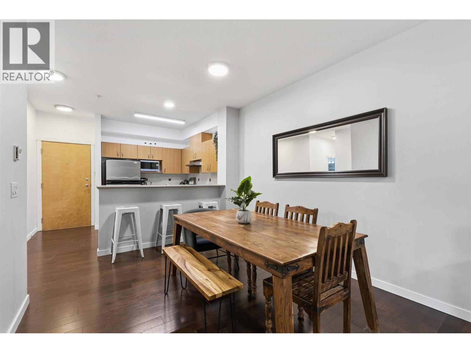 123 801 Klahanie Drive, Port Moody, British Columbia  V3H 5K4 - Photo 8 - R3123933