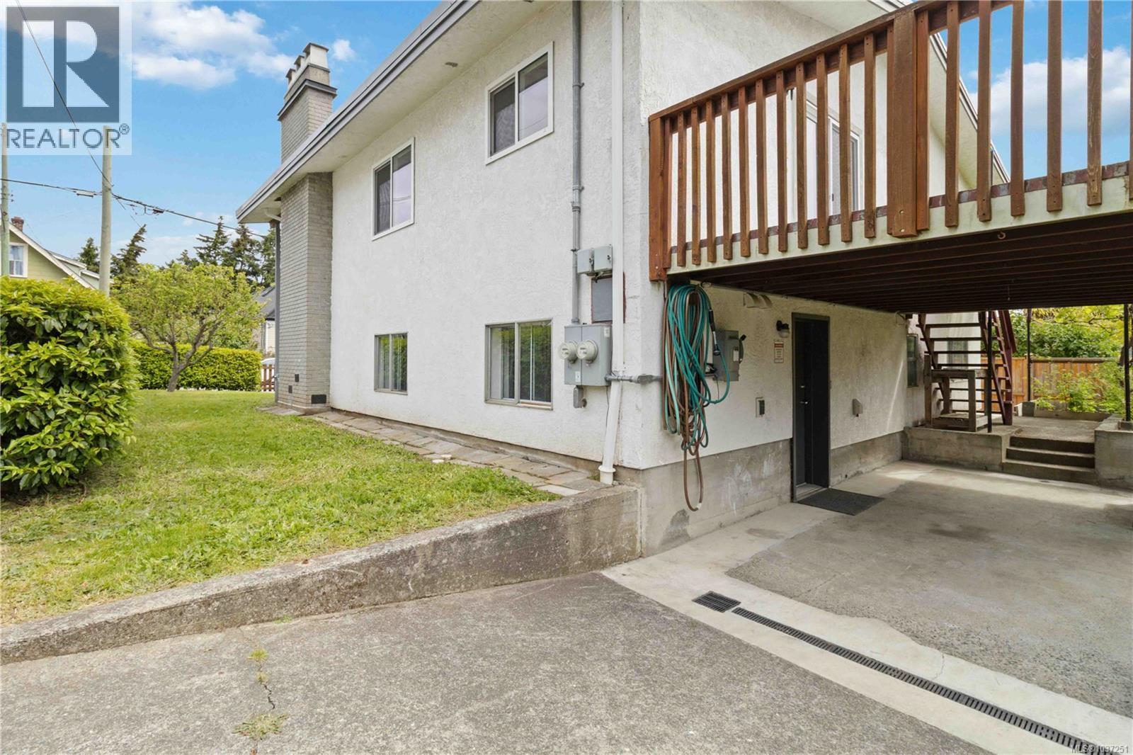 1273 Denman St, Victoria, British Columbia  V8T 1L8 - Photo 36 - 1037251