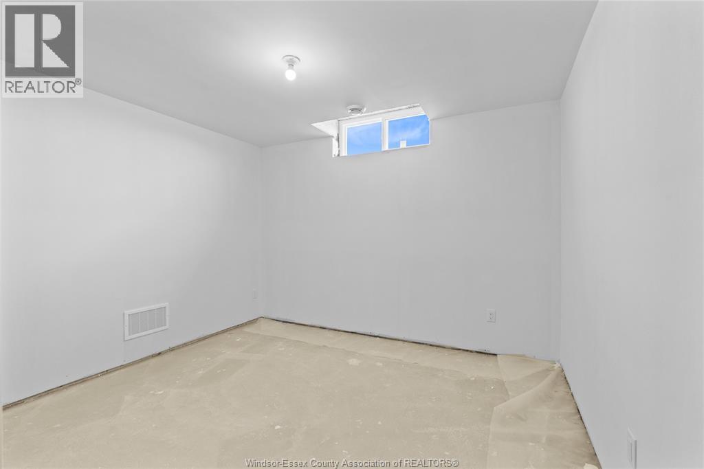 3335 Tullio, Lasalle, Ontario  N9H 1H3 - Photo 24 - 26011692