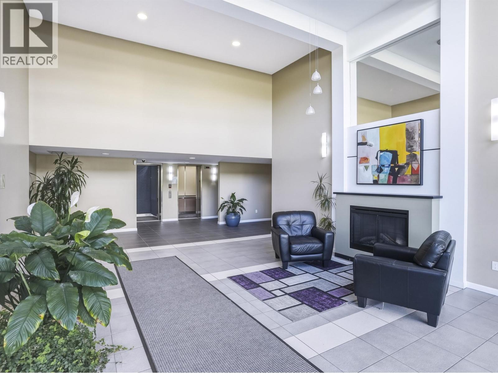 402 9298 University Crescent, Burnaby, British Columbia  V5A 4X8 - Photo 4 - R3126213