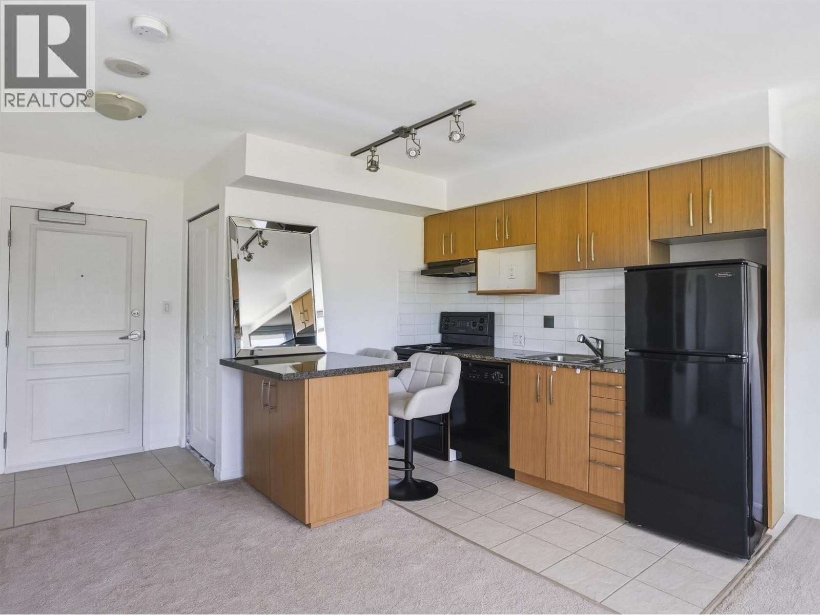 402 9298 University Crescent, Burnaby, British Columbia  V5A 4X8 - Photo 6 - R3126213