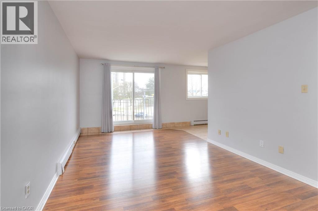 371 Dale Crescent Unit# 6, Waterloo, Ontario  N2J 3Y6 - Photo 4 - 40832223