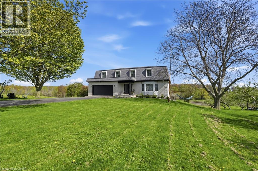 296 Ridge Road W, Grimsby, Ontario  L3M 4E7 - Photo 1 - 40832164