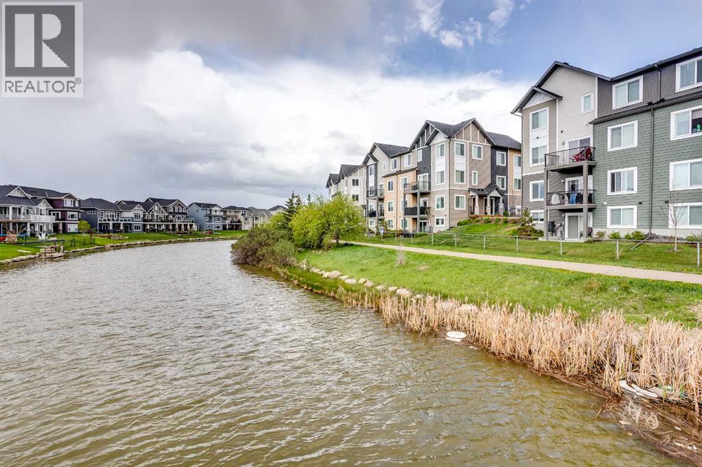 390 Canals Crossing SW, Airdrie, Alberta  T4B 4L4 - Photo 4 - A2312568