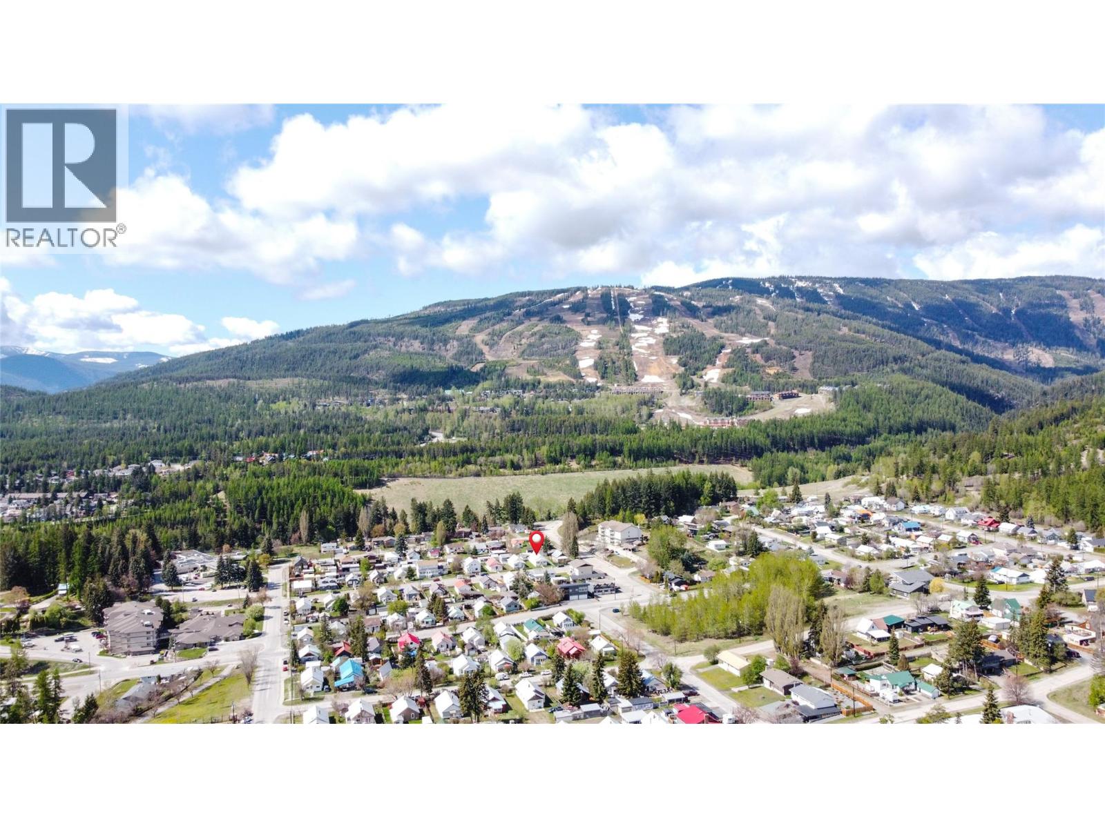 486 3rd Avenue, Kimberley, British Columbia V1A 2R3 - Photo 4 - 10388003