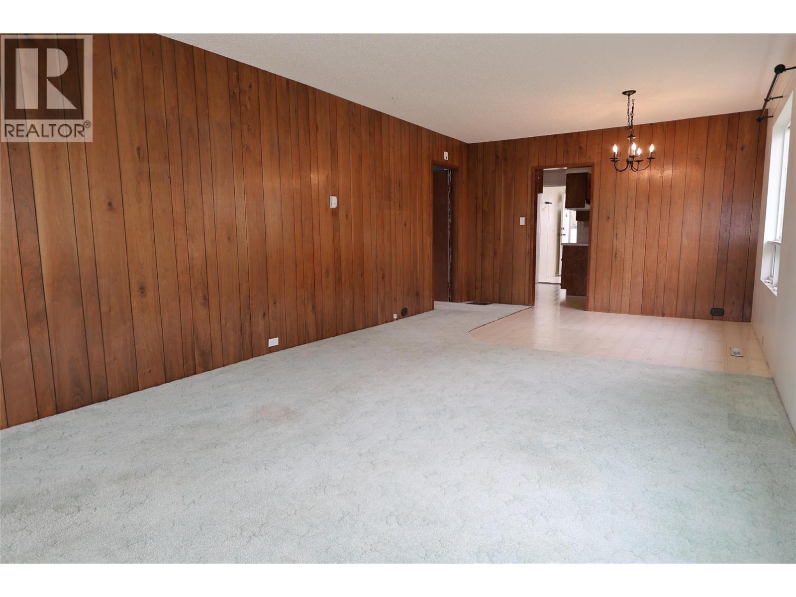 486 3rd Avenue, Kimberley, British Columbia V1A 2R3 - Photo 14 - 10388003