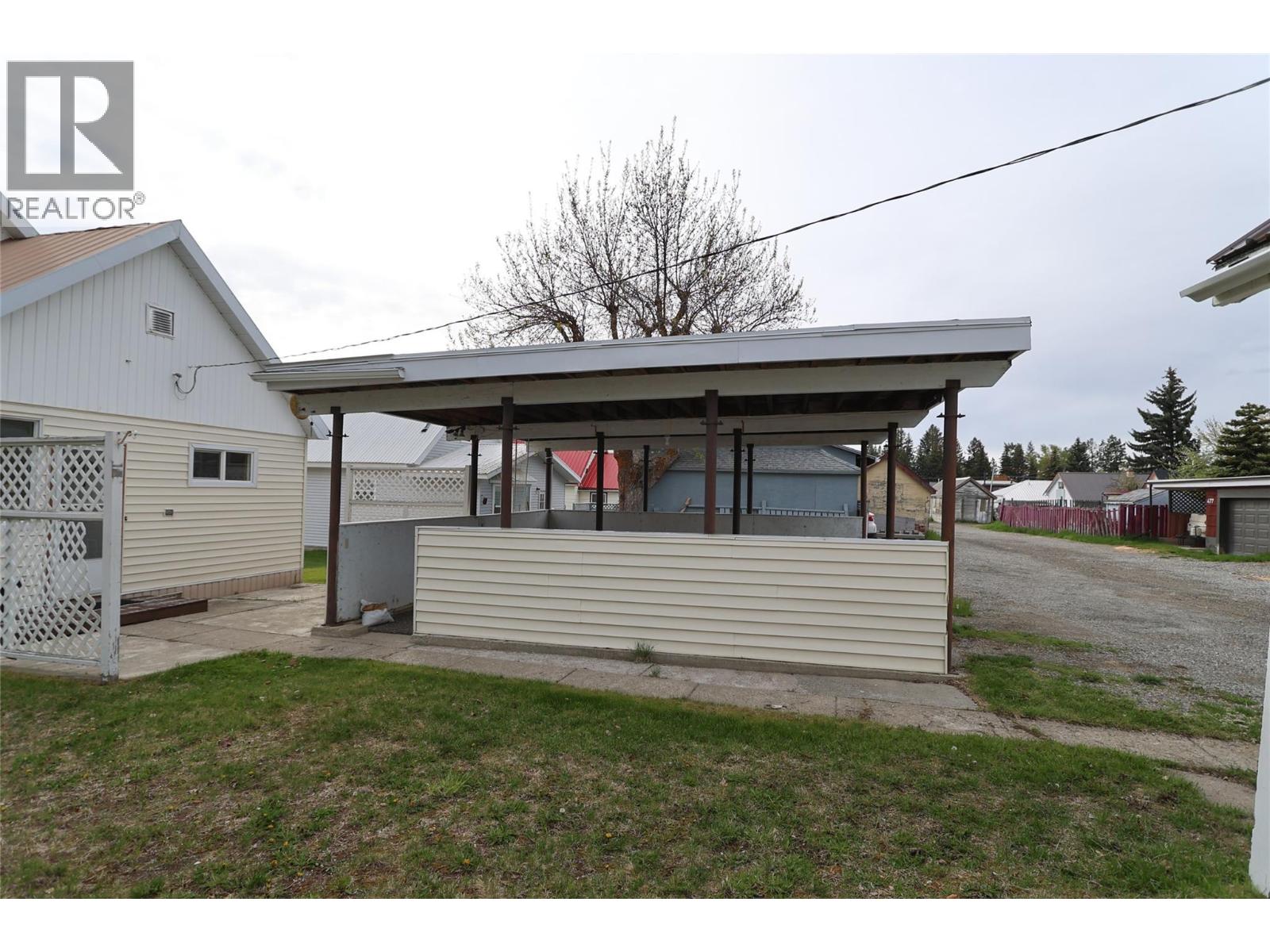 486 3rd Avenue, Kimberley, British Columbia V1A 2R3 - Photo 35 - 10388003