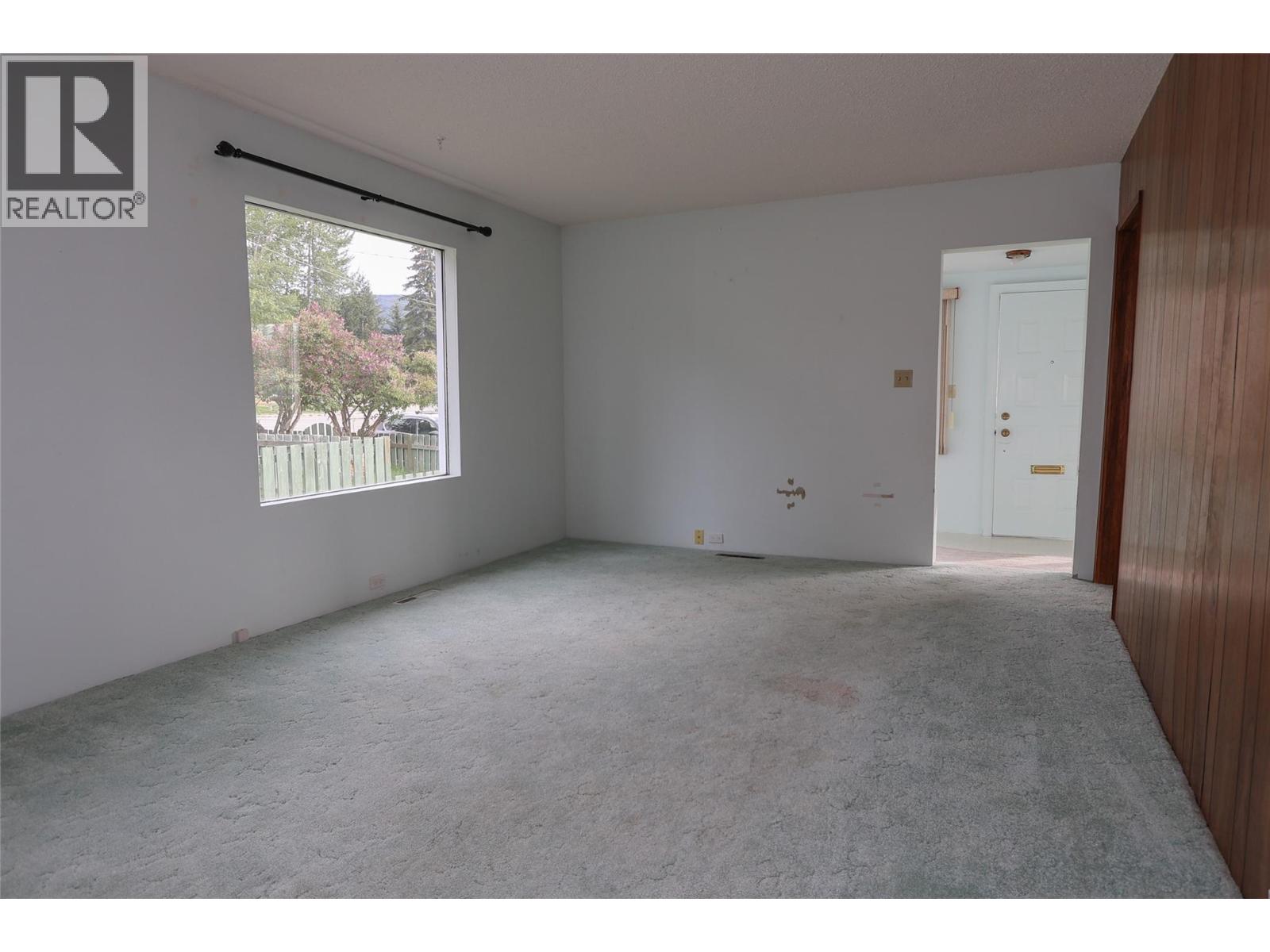 486 3rd Avenue, Kimberley, British Columbia V1A 2R3 - Photo 17 - 10388003