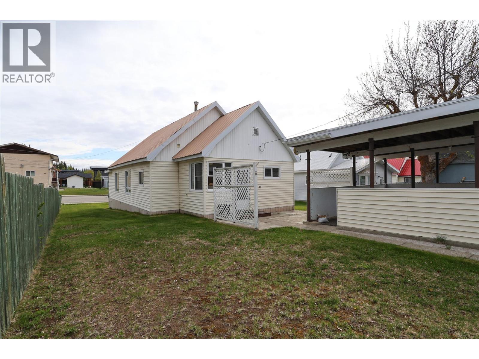 486 3rd Avenue, Kimberley, British Columbia V1A 2R3 - Photo 34 - 10388003