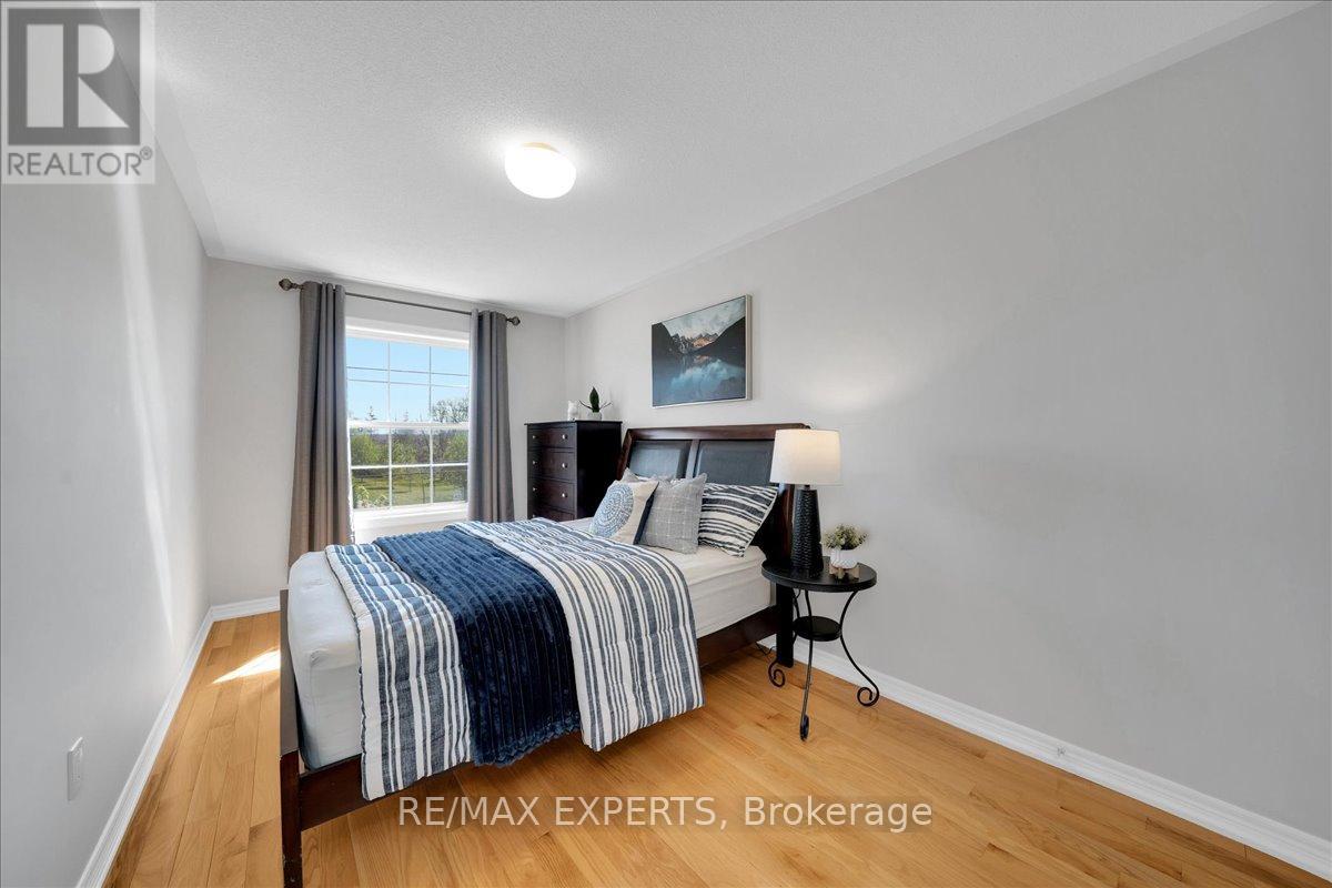 10534 Victoria Square Boulevard, Markham, Ontario  L6C 0A3 - Photo 33 - N13154972