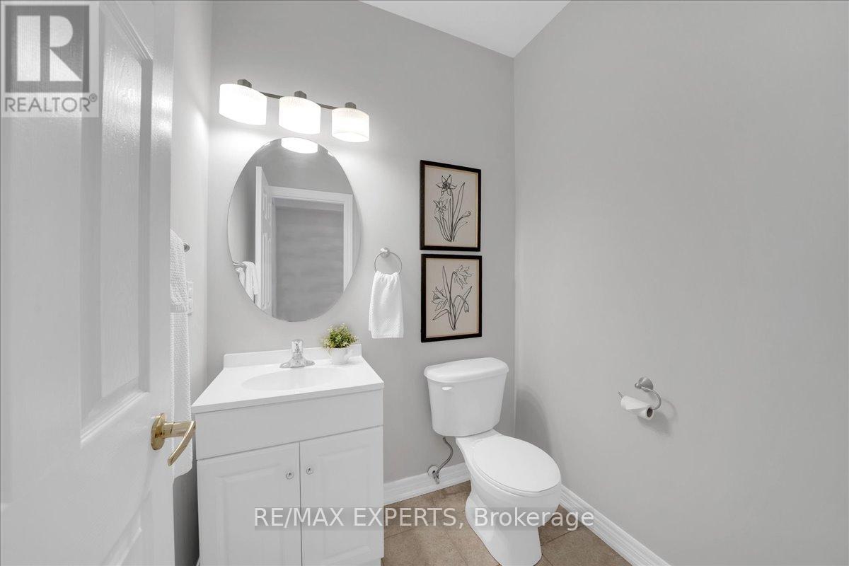 10534 Victoria Square Boulevard, Markham, Ontario  L6C 0A3 - Photo 10 - N13154972