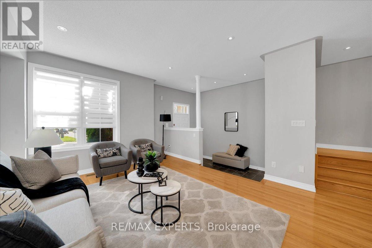 10534 Victoria Square Boulevard, Markham, Ontario  L6C 0A3 - Photo 8 - N13154972