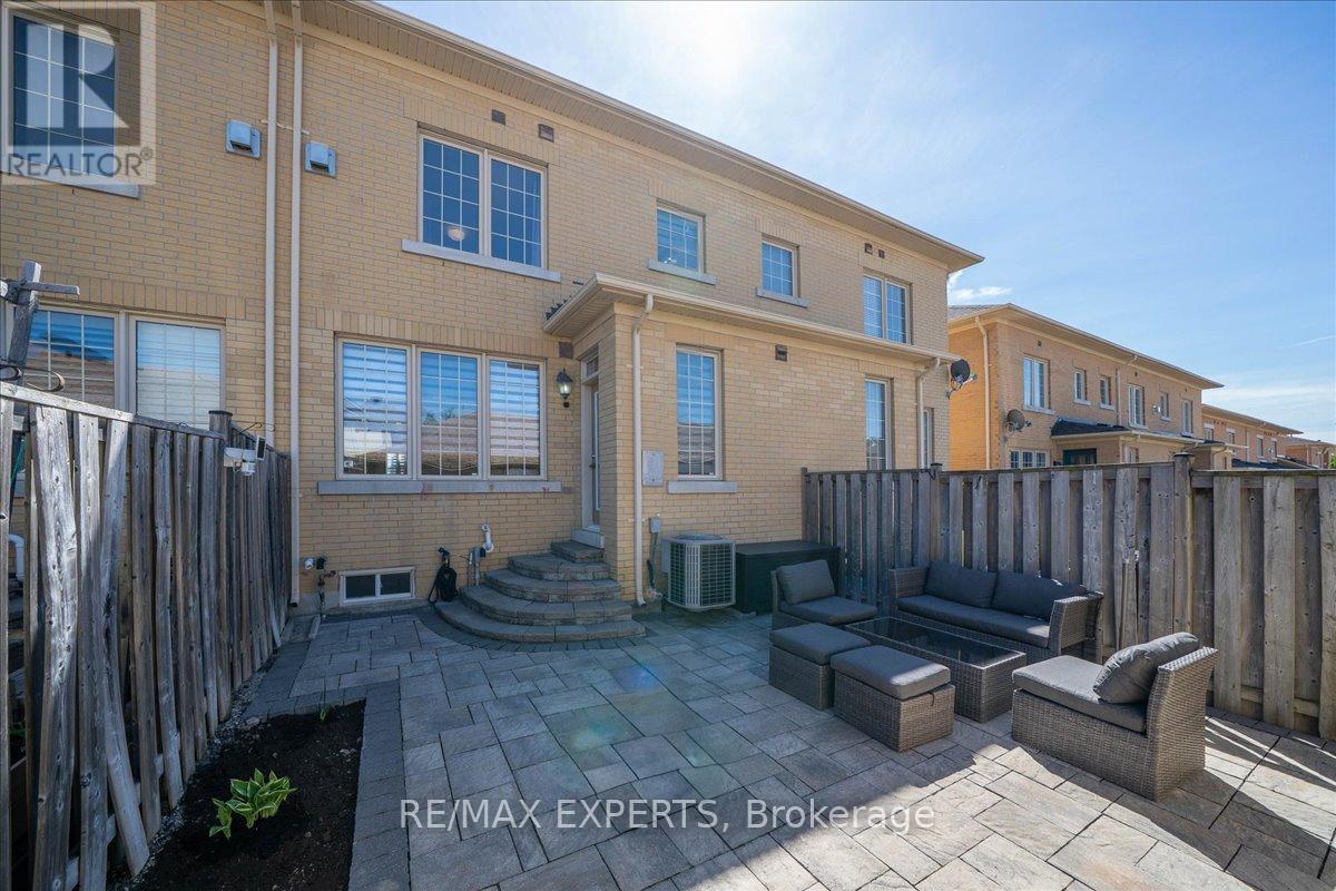 10534 Victoria Square Boulevard, Markham, Ontario  L6C 0A3 - Photo 39 - N13154972