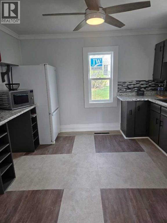 206 1 Avenue E, Foremost, Alberta  T0K 0X0 - Photo 15 - A2312852