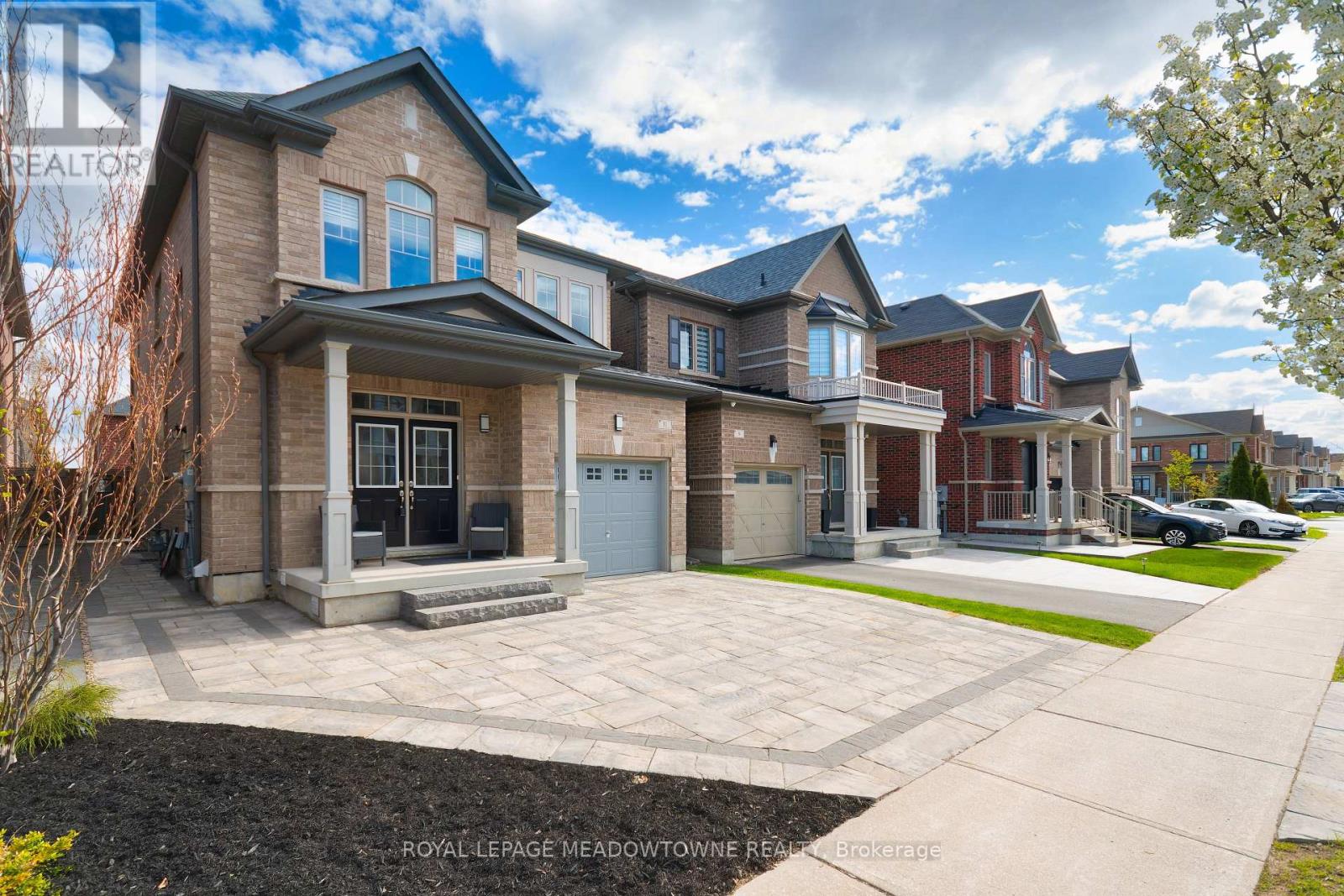 11 Cranbrook Crescent, Vaughan, Ontario  L4H 4H5 - Photo 3 - N13155172