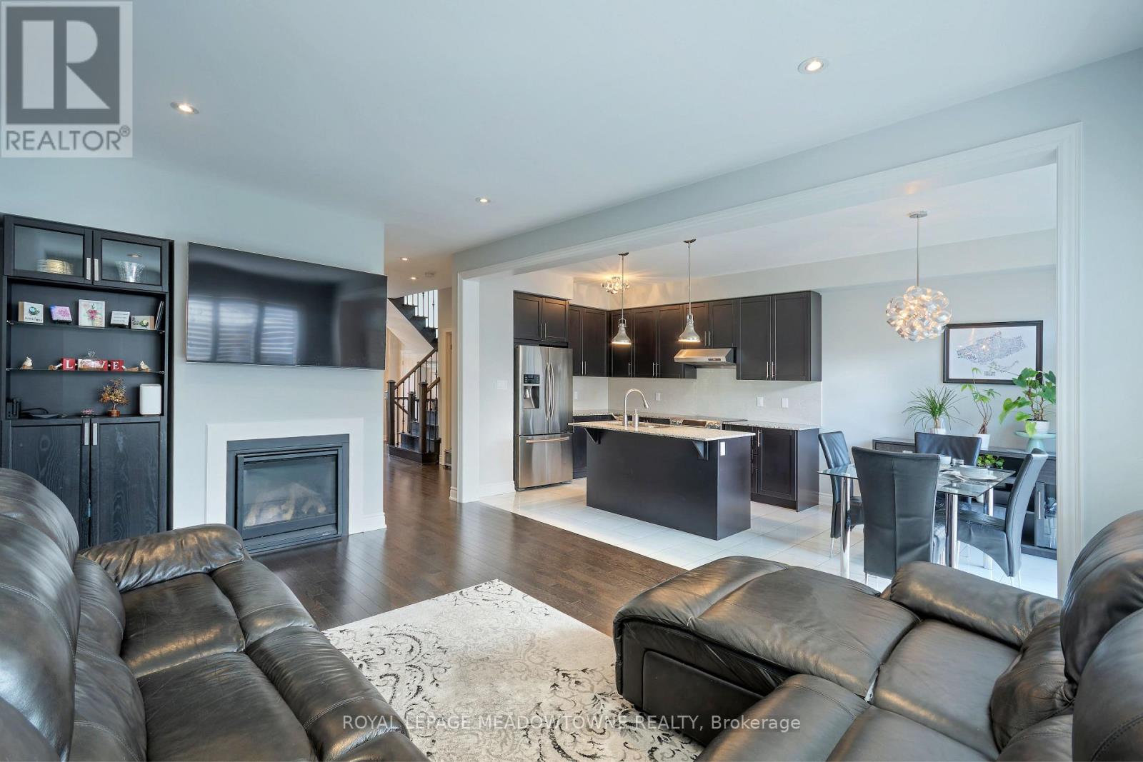 11 Cranbrook Crescent, Vaughan, Ontario  L4H 4H5 - Photo 6 - N13155172