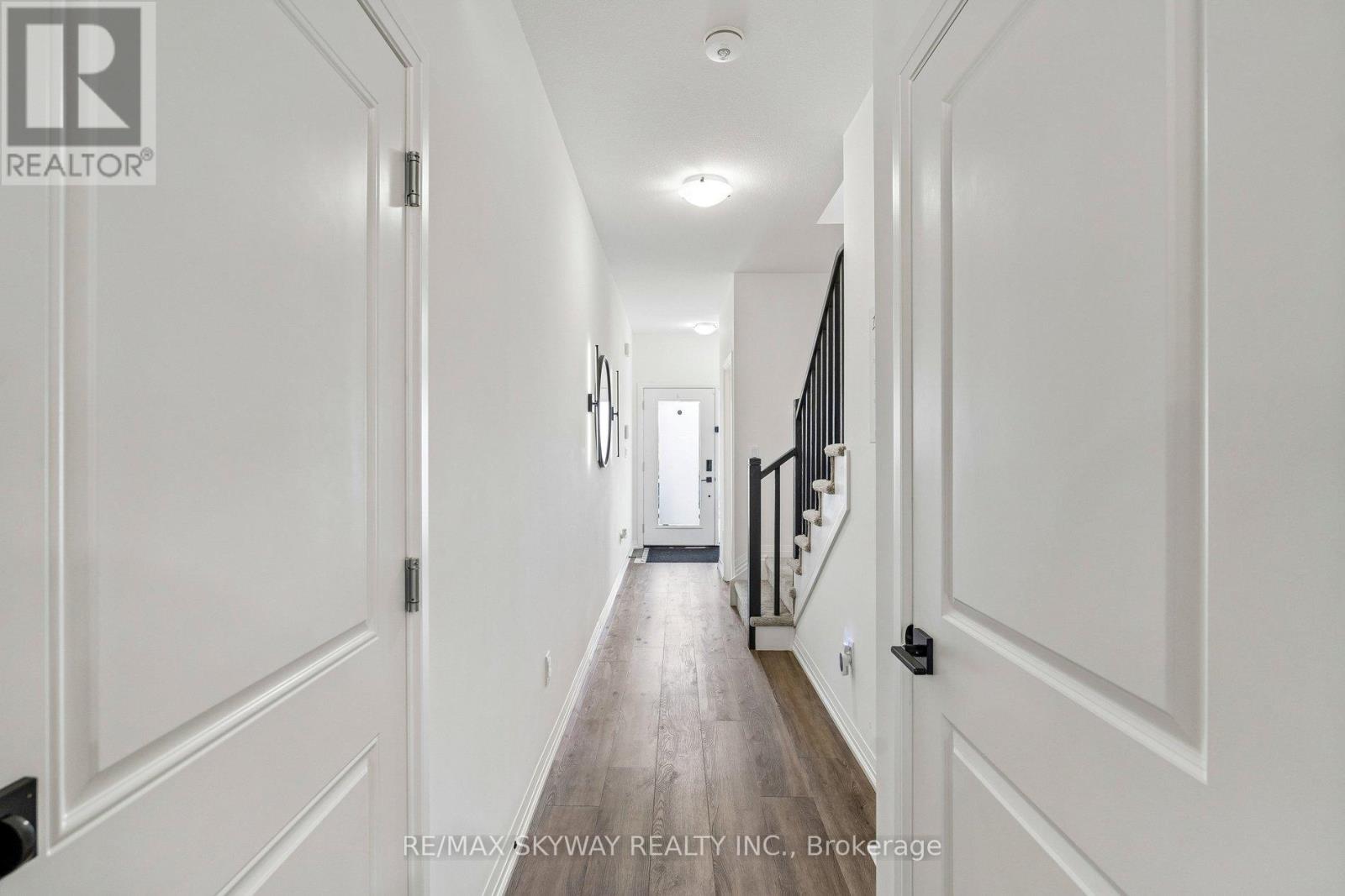 19 Whelan Court, Thorold, Ontario  L2V 0M3 - Photo 5 - X13127308
